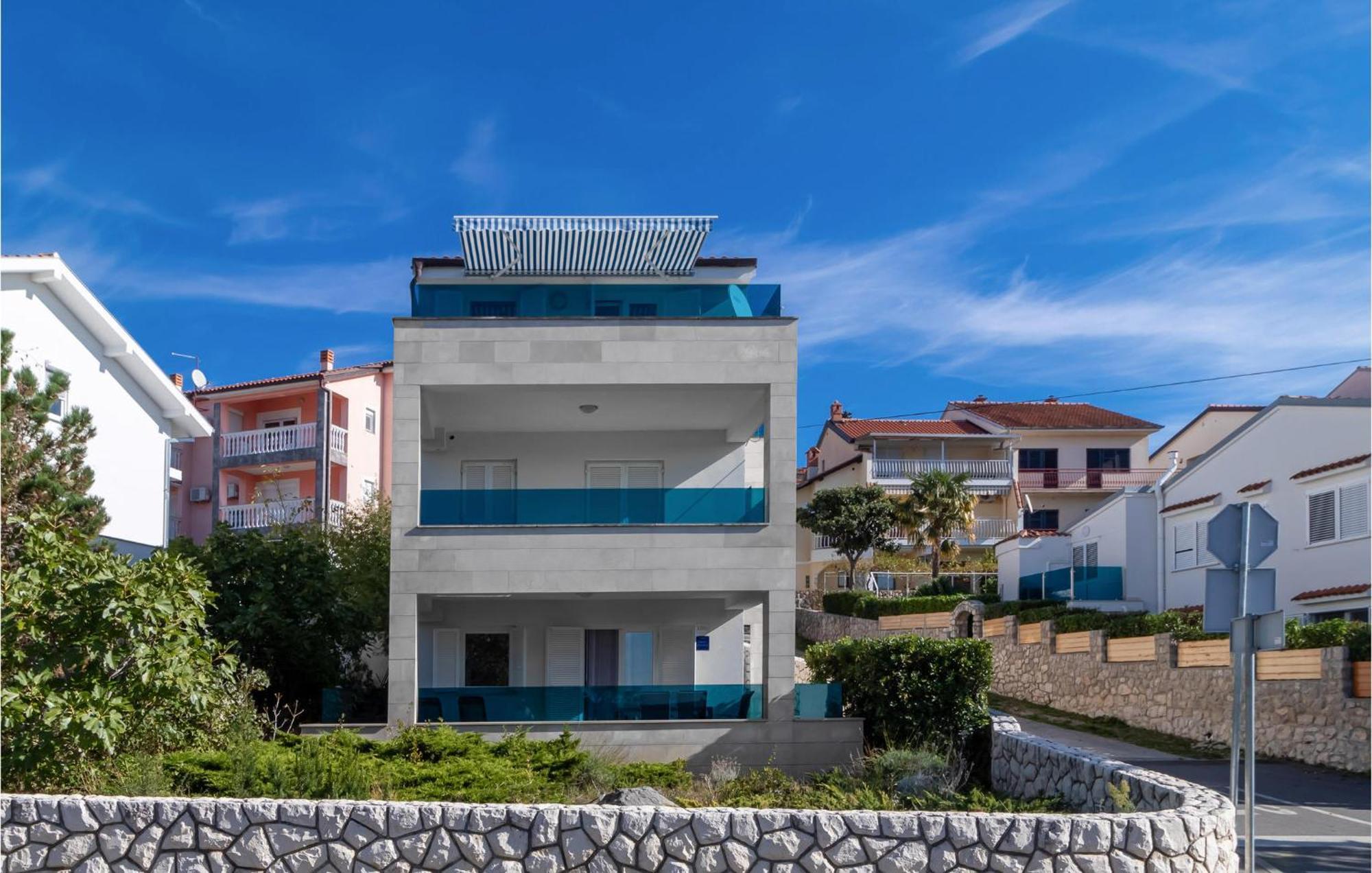 Stunning Apartment In Dramalj With House Sea View Dış mekan fotoğraf