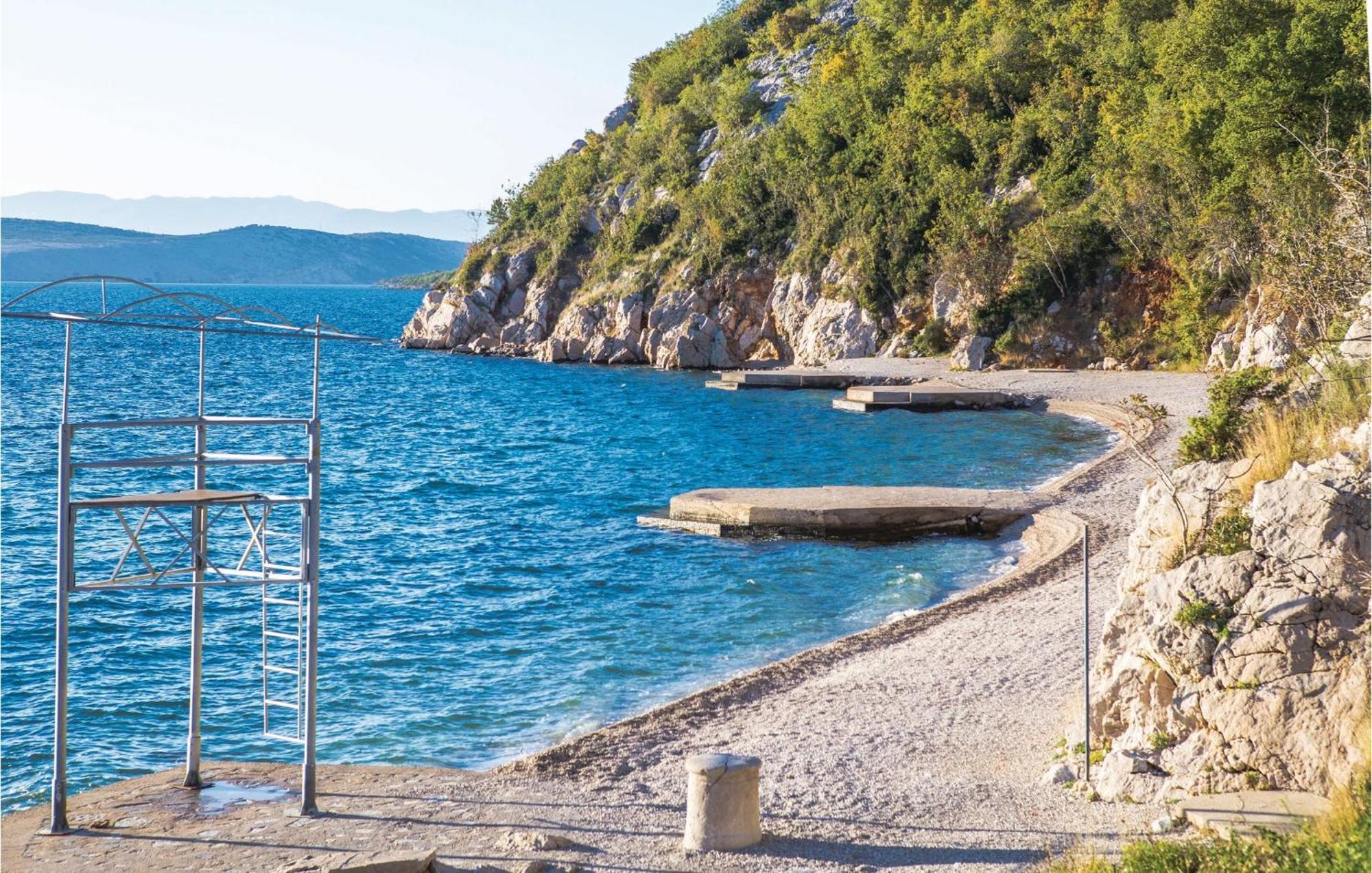 Stunning Apartment In Dramalj With House Sea View Dış mekan fotoğraf